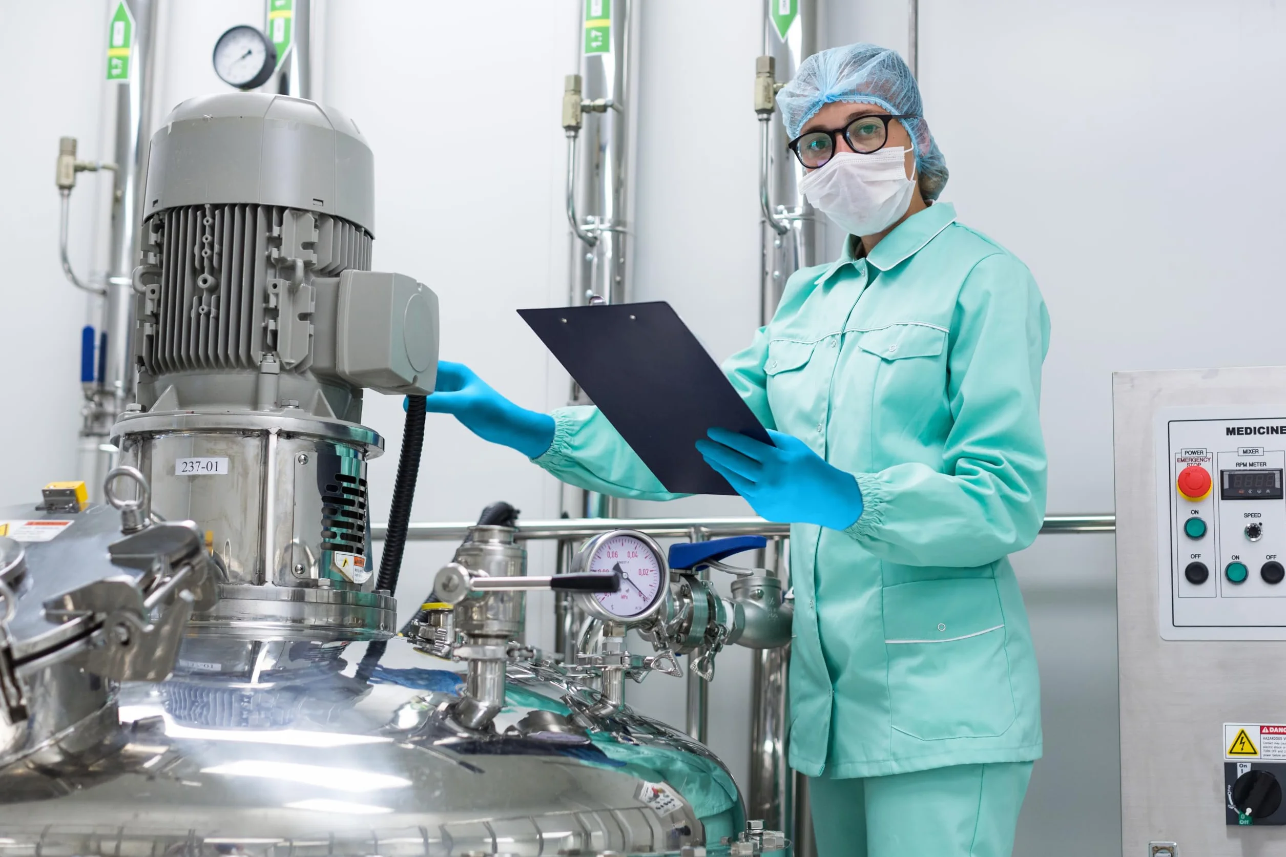 Ansell Microflex 92-134 Profesjonalne rękawice jednorazowe z nitrylu, Bezlateksowe, Bezpudrowe, Z certyfikatem spożywczym, Ochrona chemiczna i mechaniczna, Uniwersalne, Niebieskie, Rozmiar M (100 szt)