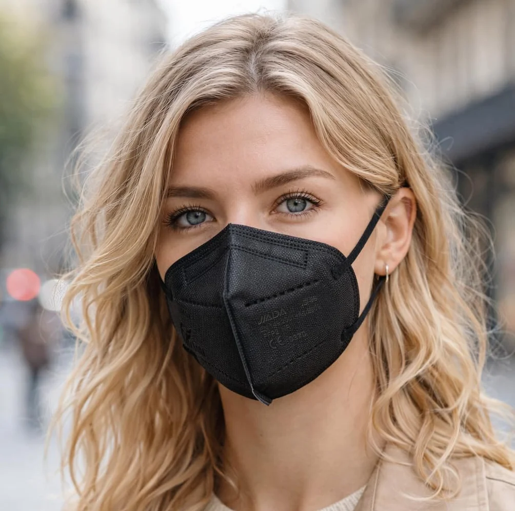 CRAZYCHIC - Maska FFP2 NR Czarna Certyfikowana CE EN149 - Maska Maseczka Ochrona Dróg Oddechowych - Wysoka Filtracja 5 Warstw - Hipoalergiczna - Indywidualne Opakowanie - Pudełko
