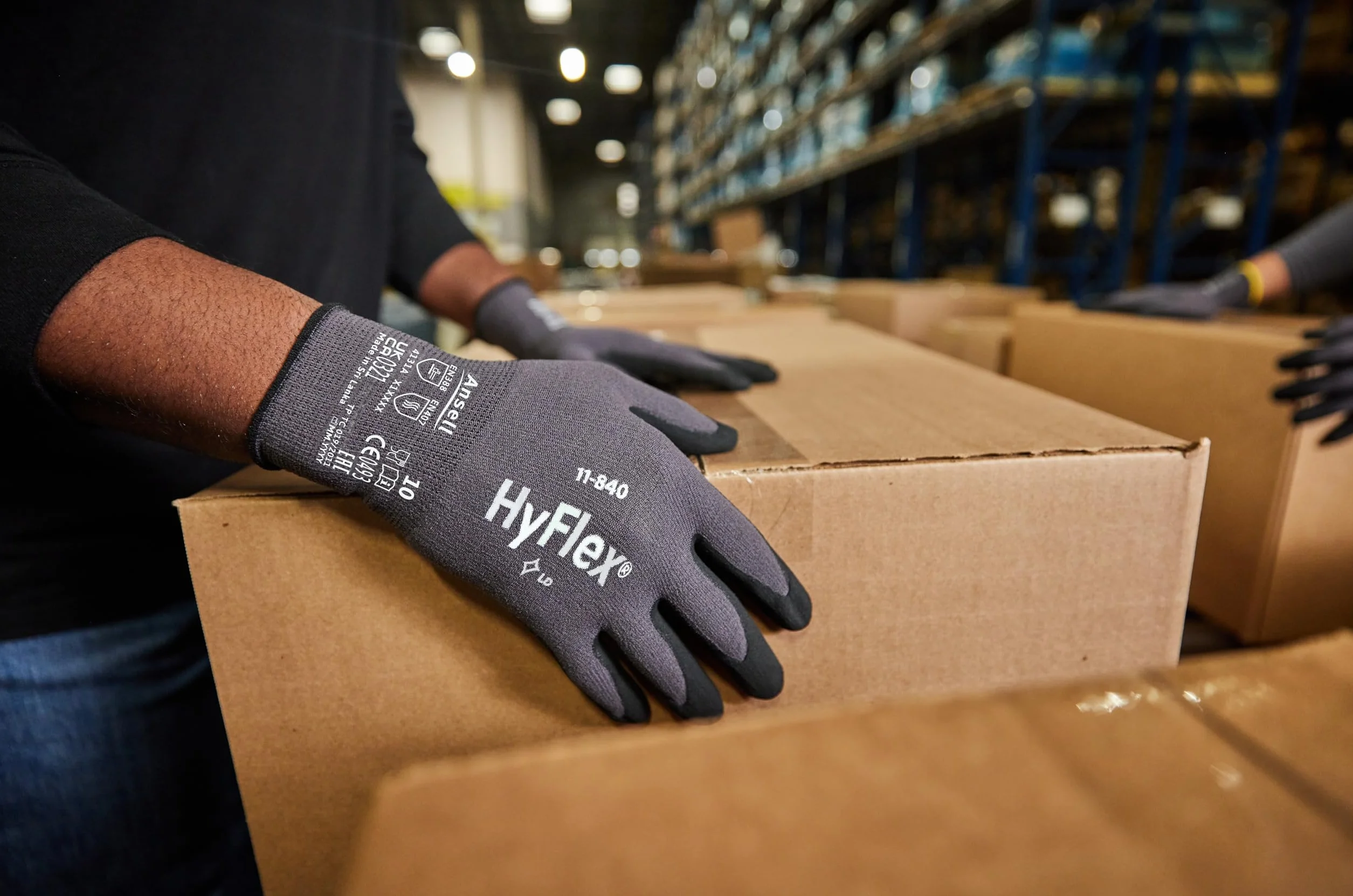 Ansell HyFlex 11-840R, Rękawice robocze, Uniwersalne, Odporne na ścieranie, Rękawice przemysłowe i mechaniczne, rozmiar Szare, Czarne, rozmiar M (3 pary)