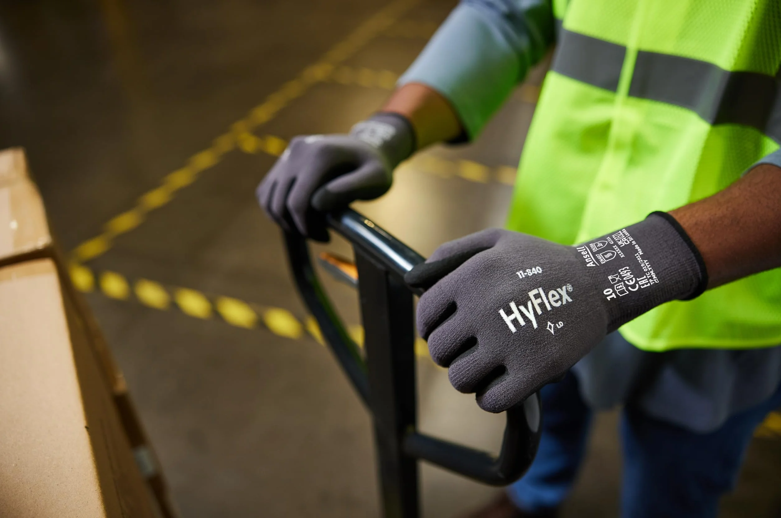 Ansell HyFlex 11-840R, Rękawice robocze, Uniwersalne, Odporne na ścieranie, Rękawice przemysłowe i mechaniczne, rozmiar Szare, Czarne, rozmiar M (3 pary)